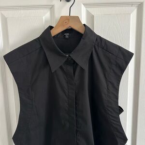 Express black Sleeveless Portifino  Button-Up Top